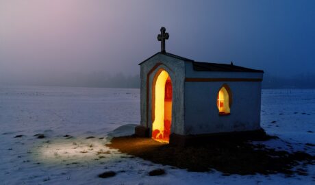 OLG Oldenburg: Entscheidung über die Religionszugehörigkeit bei glaubensverschiedenen Eltern