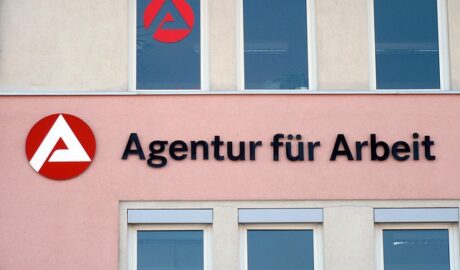 OLG Düsseldorf: Keine Unterhaltspflicht der Mutter bei ALG-2-Bezug