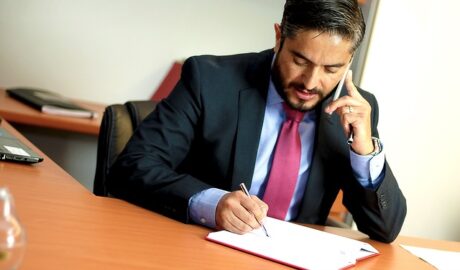 OLG Karlsruhe: Keine rechtsanwaltliche Vertretung in Umgangsvermittlungsverfahren