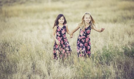 BVerfG: Trennung minderjähriger Kinder von sorgeberechtigtem Elternteil setzt akute Kindeswohlgefährdung voraus