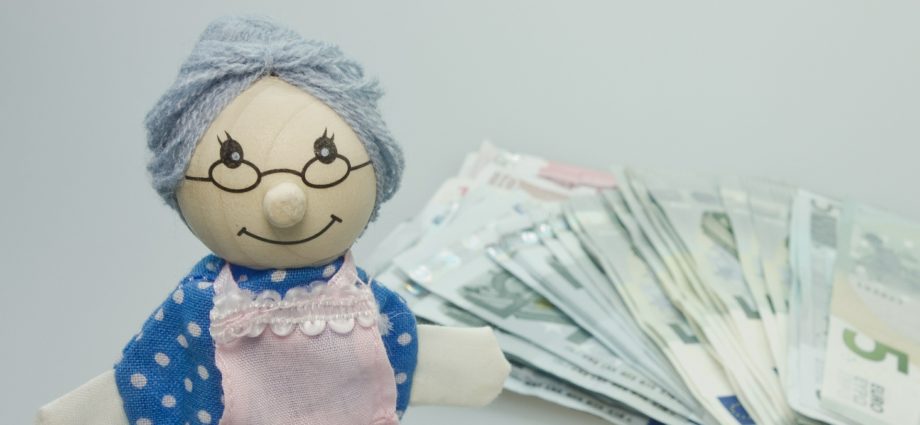 BGH: Ausgleich einer arbeitsvertraglich zugesagten Versorgung nach beamtenrechtlichen Vorschriften oder Grundsätzen