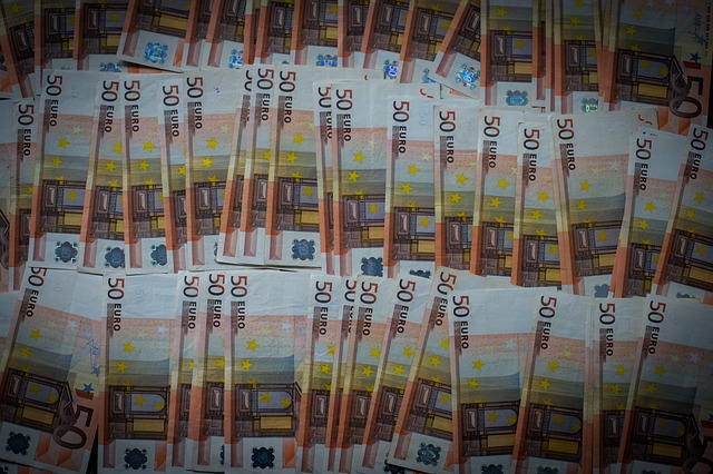 OLG Stuttgart: Verpflichtung eines Elternteils zum Einsatz von Vermögen für den Kindesunterhalt