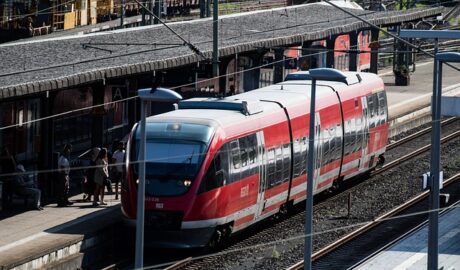 OLG Brandenburg: Anrechnung der Fahrtkosten – PKW vs. ÖPNV